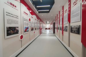 展廳機(jī)器人