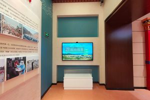 互動拍照設備實戰應用：如何為博物館展廳設計沉浸式留影體驗?