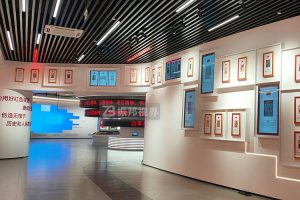 學校實訓室建設方案融入互動裝置，打造震撼展陳效果與教學空間。